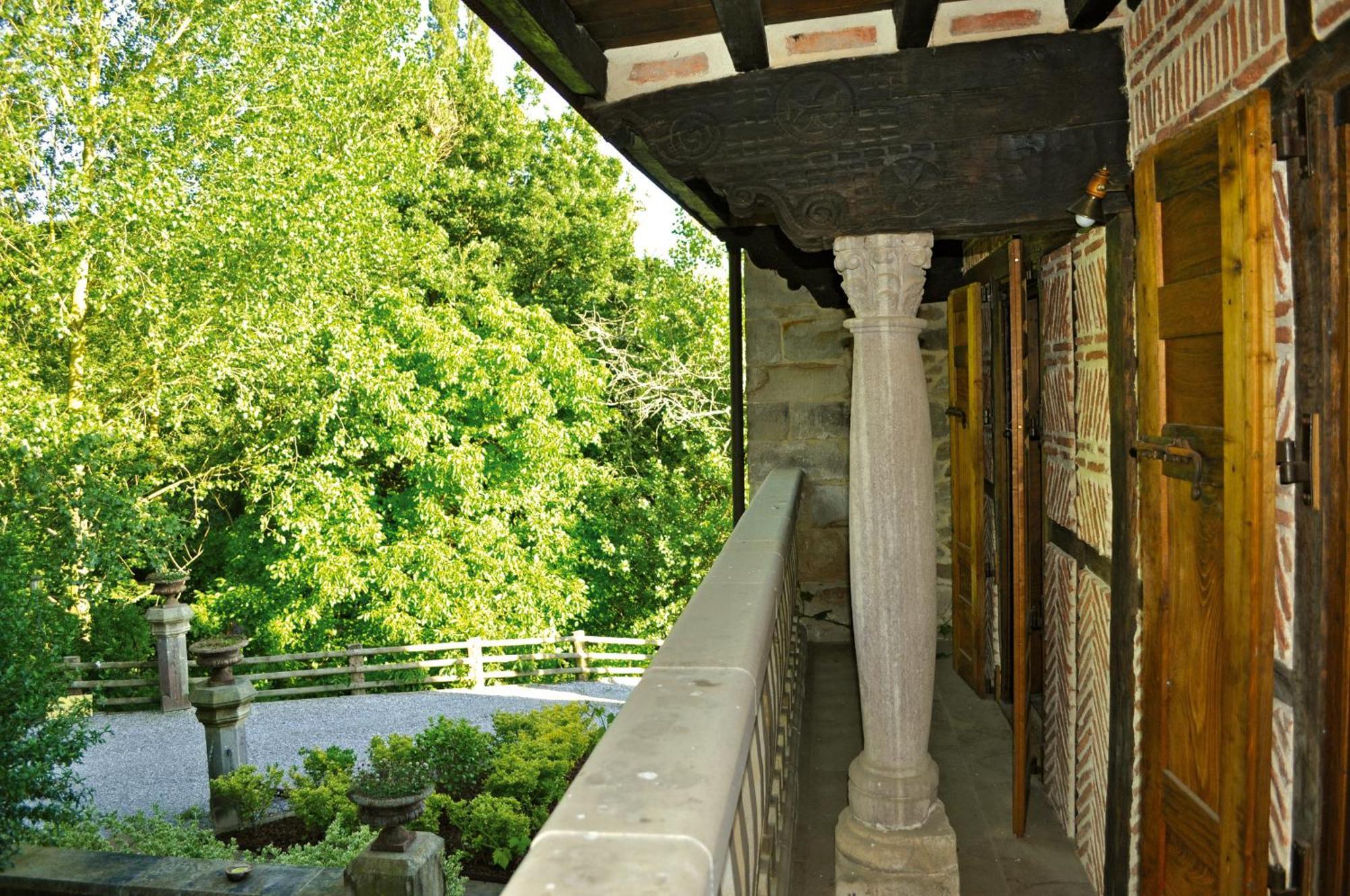 Palacio De Trasvilla Escobedo الغرفة الصورة